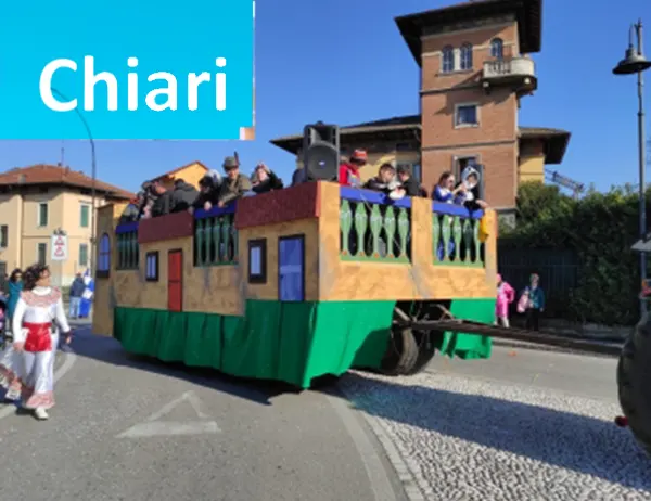 Sfilata di carri allegorici
